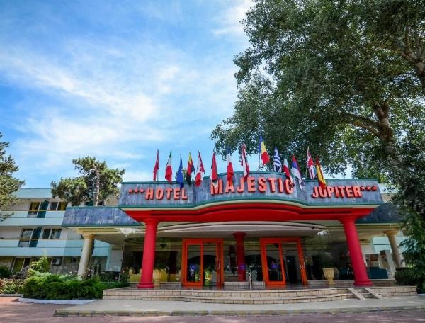 Spectacole de vară la Hotel Majestic Jupiter   Distracție, muzică și emoții pe litoral