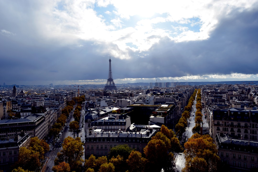 Photo Destinul Micului Paris