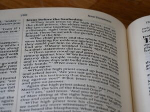 Explorând istoria cartierului: Cronica comunității tale