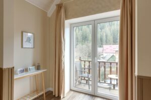 Cum alegi corect elementele de tâmplărie esențiale pentru exterior, cu Hauzen