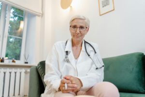 Cum previi afecțiunile digestive și urinare prin controale regulate